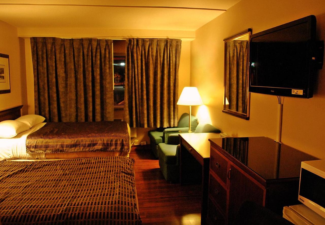 Chomedey Inn Laval Pokoj fotografie