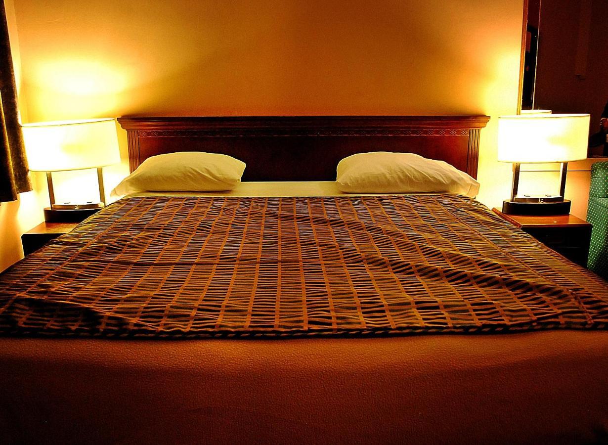 Chomedey Inn Laval Pokoj fotografie